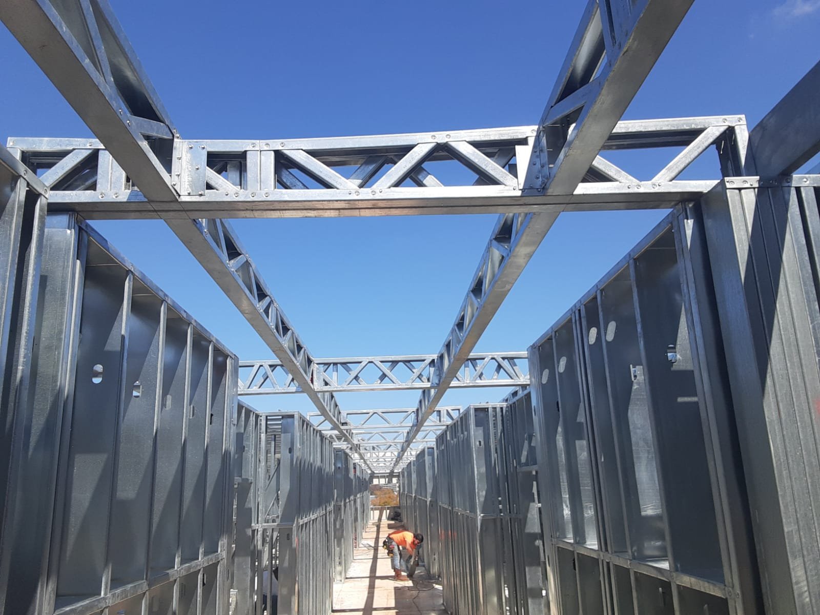 ce7f2b66-7421-4d7e-99c9-a10e6d02e511